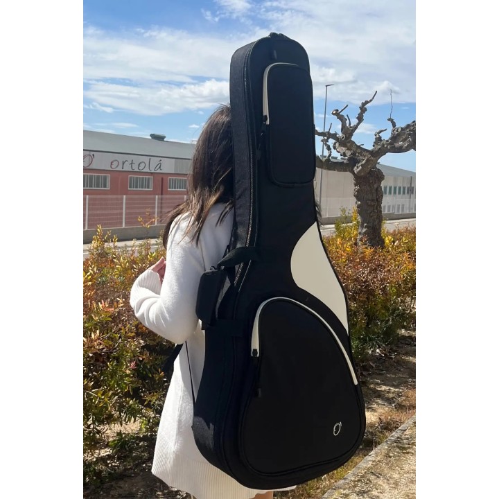 Funda Guitarra Clasica 20mm PE -B Mochila